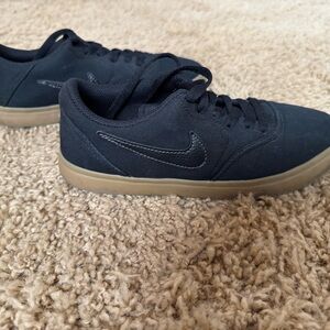 Kids NIKE SB Check Canvas Shoes